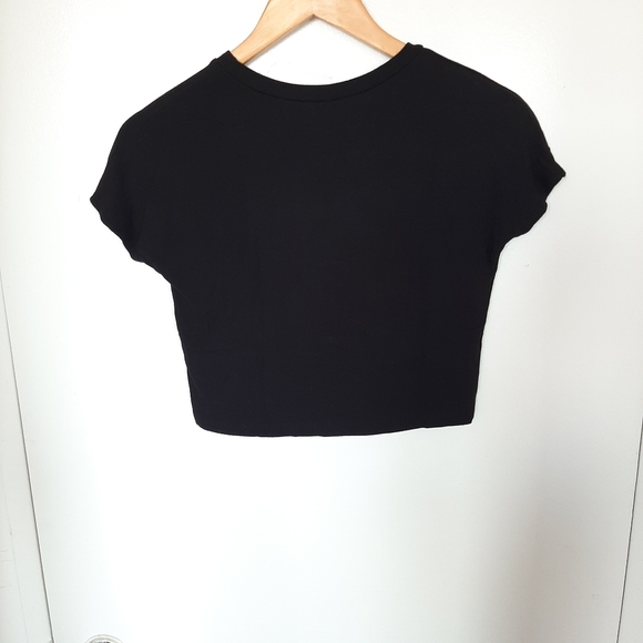 Zara Simple black Crop Top - Picture 2 of 5